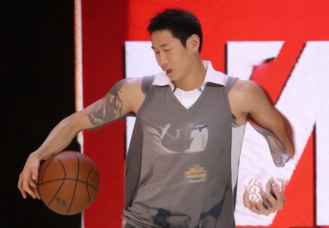 2019马刺VS活塞经典对决：篮球巅峰之战回顾(图2)