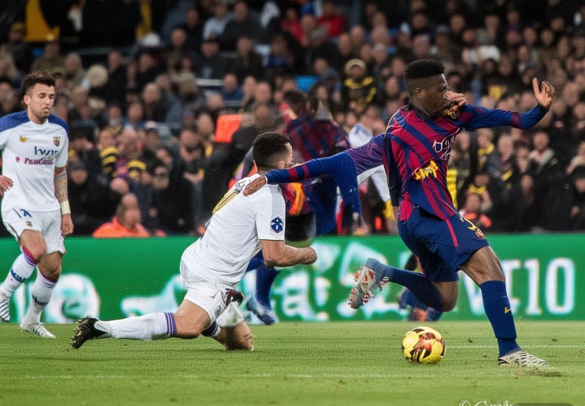 巴塞罗那逆转加迪斯：梅西闪耀，控球战术制胜解析(图3)